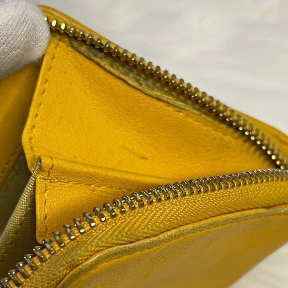 JIMMY CHOO conpact leather zip wallet in mustard - Picture 14 of 17
